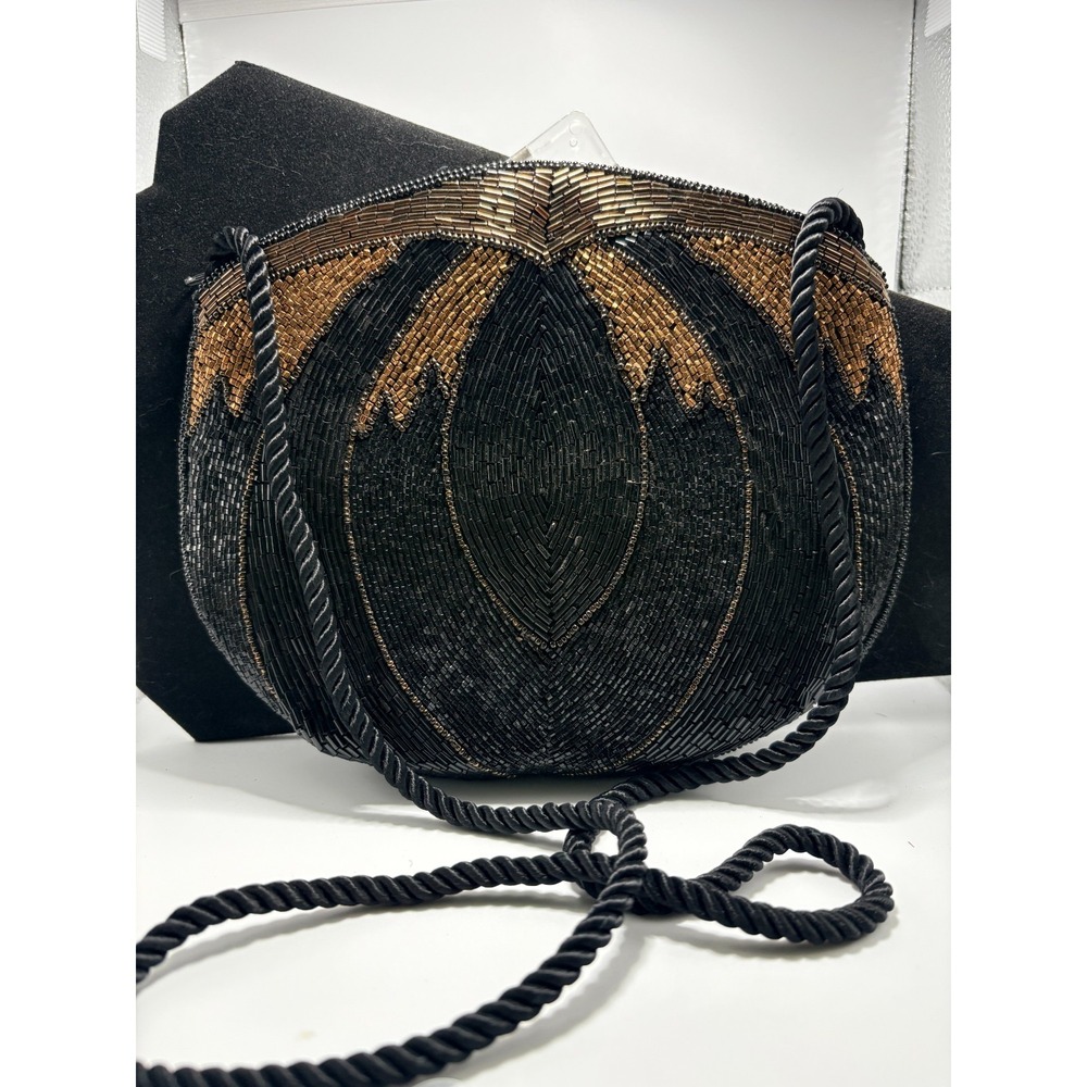 Le Regale Vintage Art Deco Black and Gold Beaded Clutch with Fan Design‎
